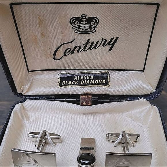 Vtg hematite silver tone tie clip & cuff link set - Picture 3 of 10